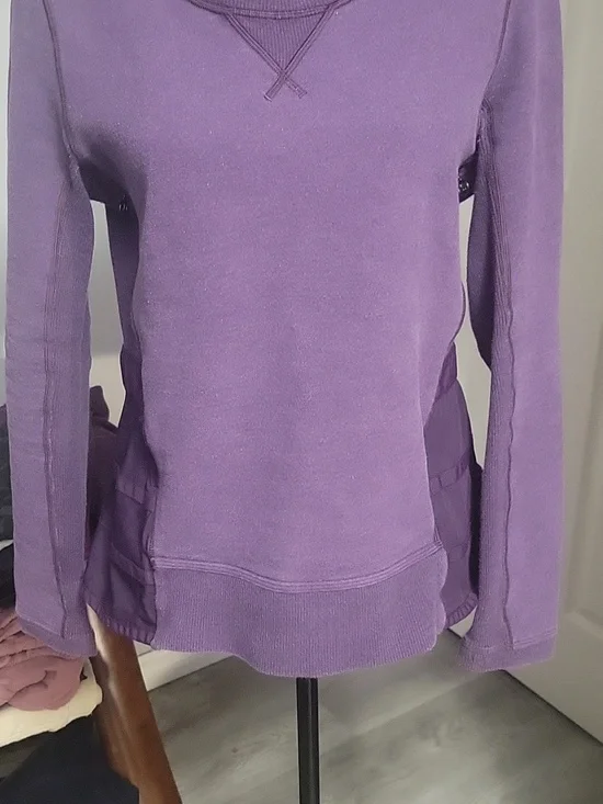 Lululemon Size 8*  Ruffled Up Pullover - Picture 4 of 9